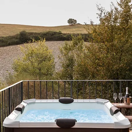 The Land Before Time - Quad & Saddle Retreats Luxusní stan